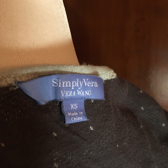 Vera Wang simply vera extra small light green top - Picture 7 of 8